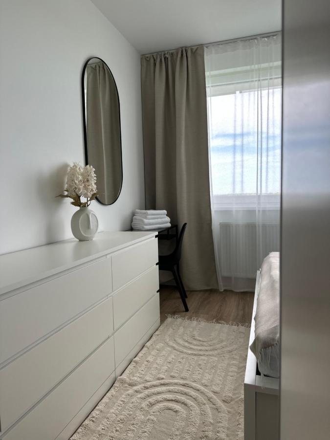 Apartman 2 Apartment, New Building, Near Airport, Ovocne Sady, *